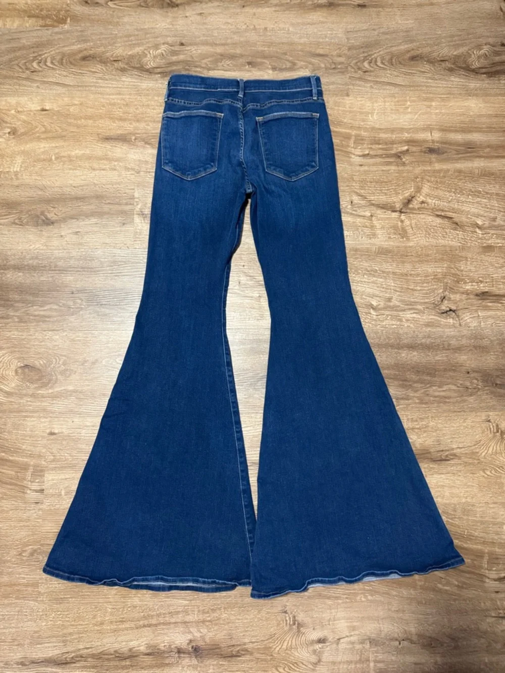 FRAME Denim Le Super Flare High Waist Jeans Blue Wash Festival Ultra Flare 70s - Picture 7 of 7